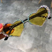 Load image into Gallery viewer, Vintage Heart Sunglasses Women Fashion Luxury Rhinestone
