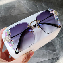 Load image into Gallery viewer, New Fashion Vintage Square Luxury Glasses Rimless Rhinestone Sunglasses
