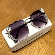 Load image into Gallery viewer, New Fashion Vintage Square Luxury Glasses Rimless Rhinestone Sunglasses
