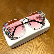 Load image into Gallery viewer, New Fashion Vintage Square Luxury Glasses Rimless Rhinestone Sunglasses
